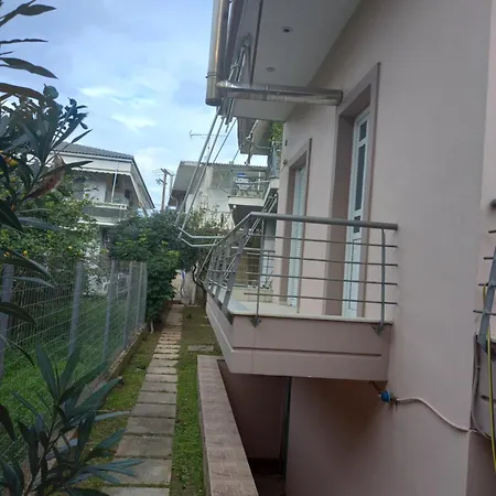 Konnie Seaside House 2 *