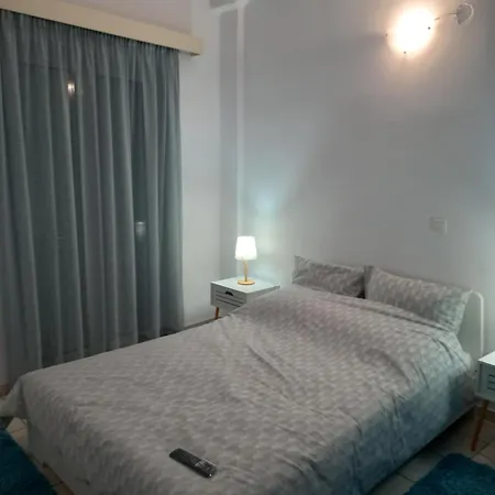 Konnie Seaside House 2 * Diakopto