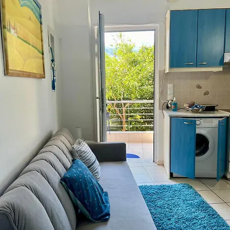 Konnie Seaside House 2 Апартаменты Диакоптон