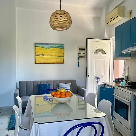 Konnie Seaside House 2 * Diakopto