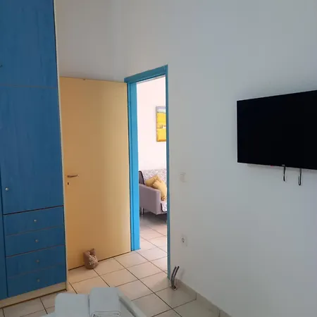 Апартаменты Konnie Seaside House 2 *